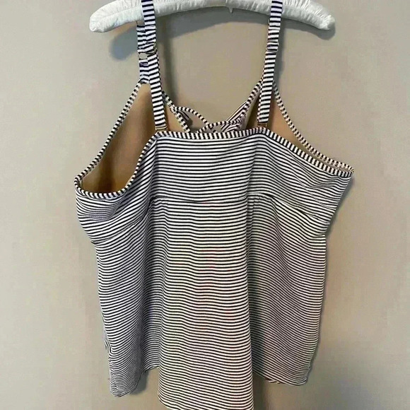 SWIM by Cacique Swim Top Size 28 - Picture 4 of 4